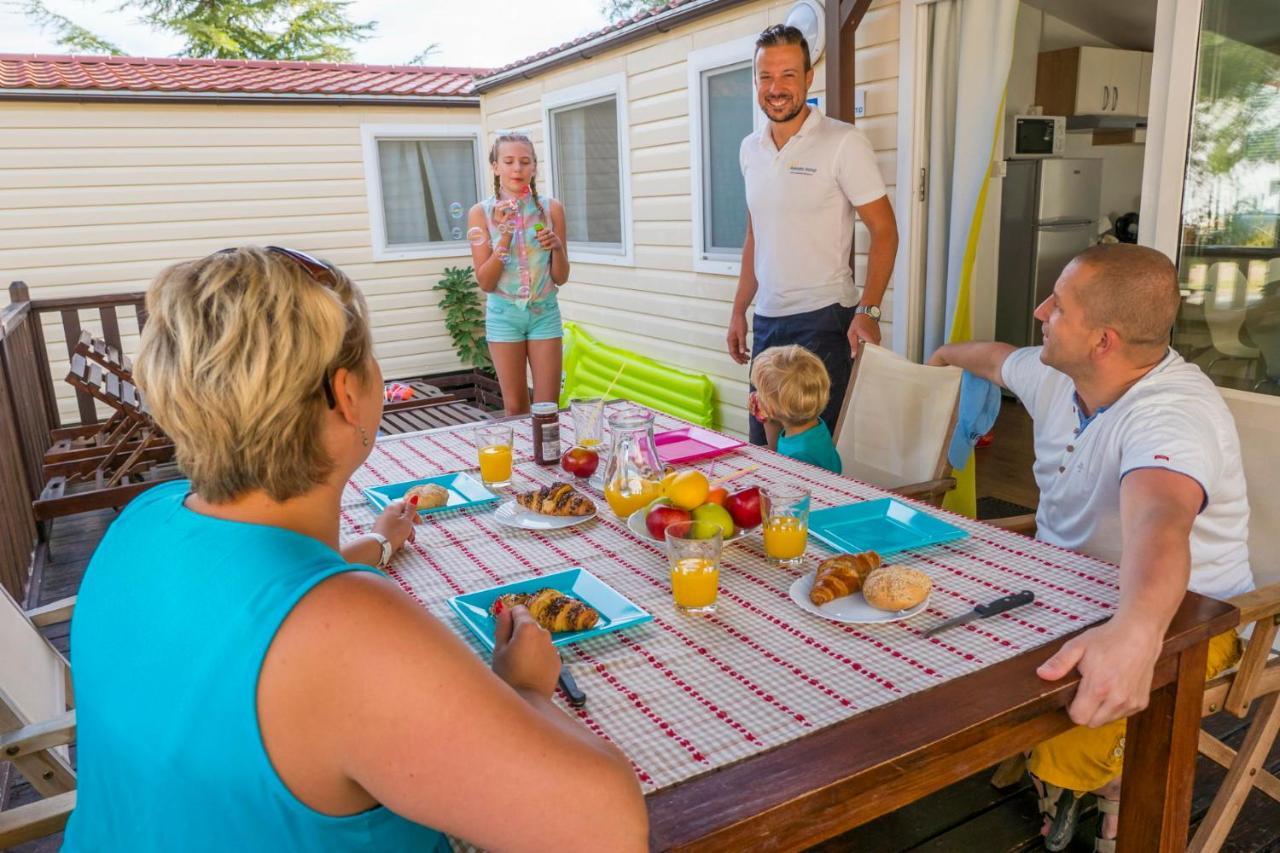Mobile Homes Solaris Vacanceselect Шибеник Экстерьер фото