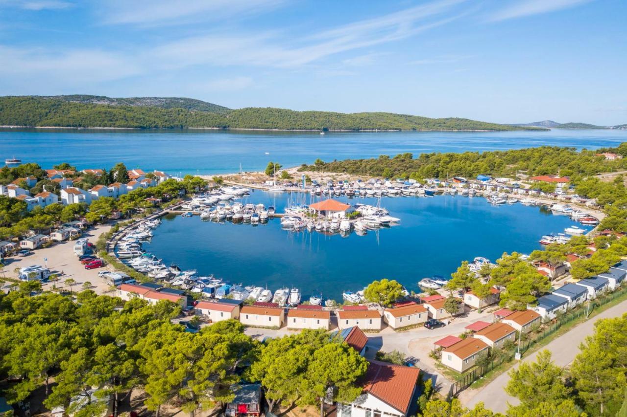 Mobile Homes Solaris Vacanceselect Шибеник Экстерьер фото