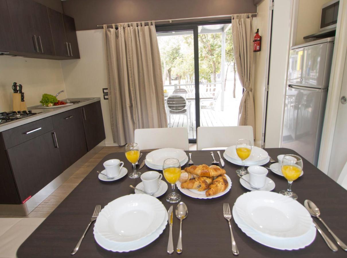 Mobile Homes Solaris Vacanceselect Шибеник Экстерьер фото