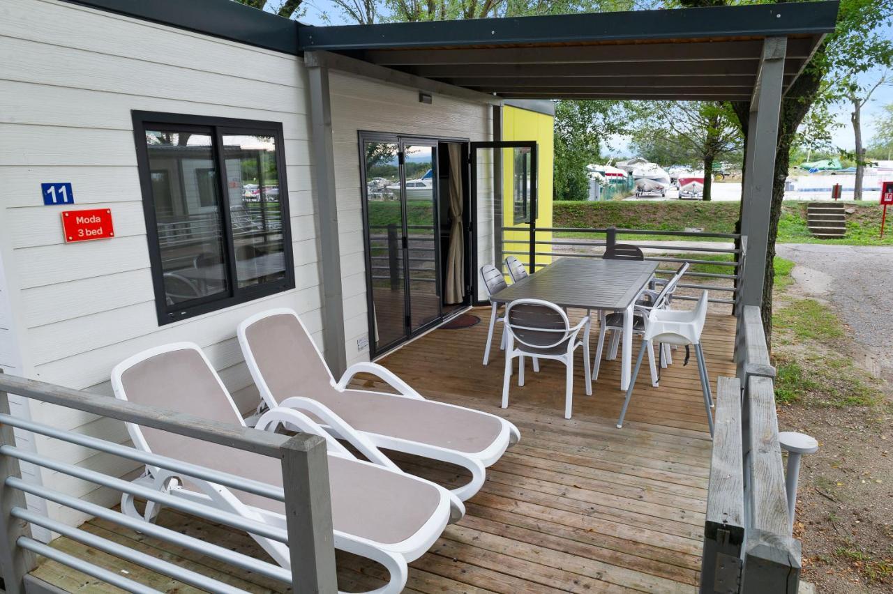 Mobile Homes Solaris Vacanceselect Шибеник Экстерьер фото